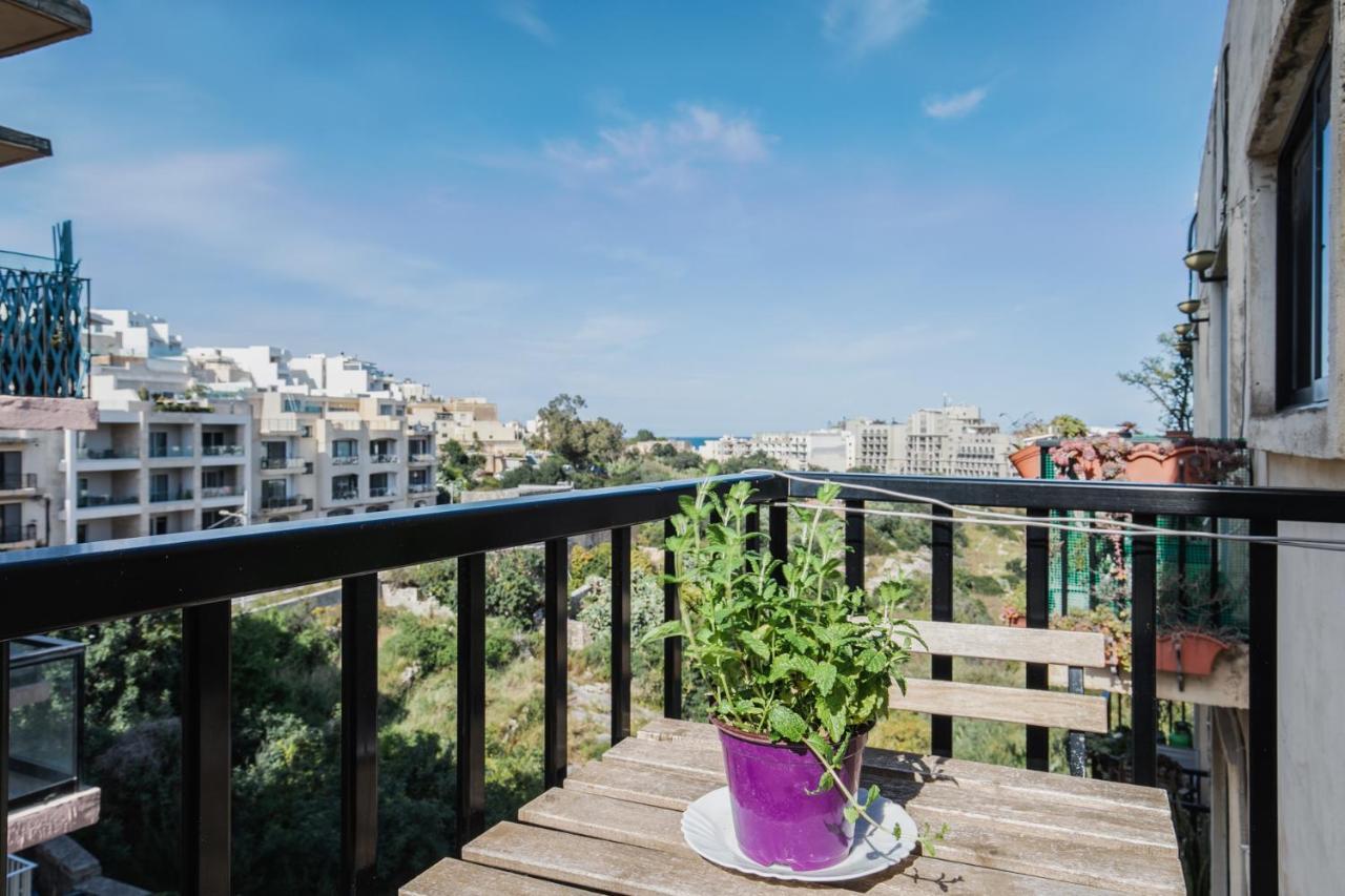 Stylish 3 Bedroom Apartment - St. Julians - 5 Mins From Balluta Bay Сент Джулианс Экстерьер фото